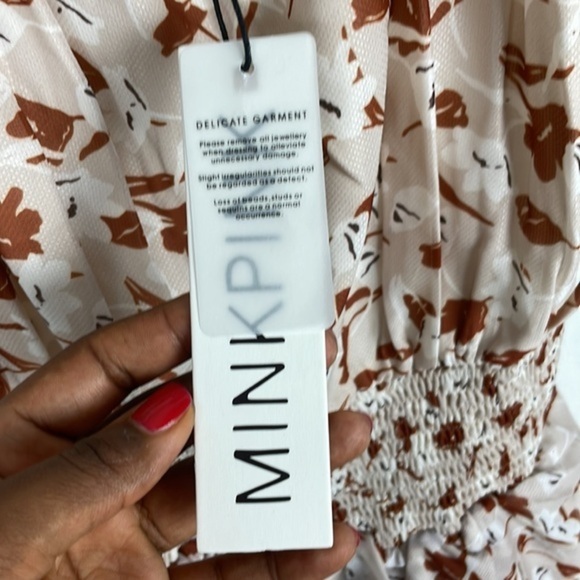 NWT MinkPink Floral Mini dress - Picture 4 of 9